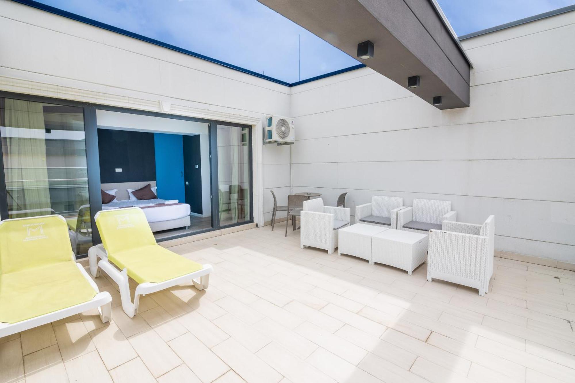 Miramare Residence Aparthotel Navodari Exterior photo