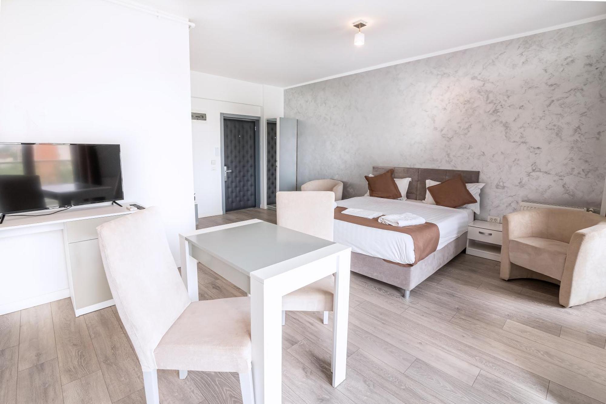 Miramare Residence Aparthotel Navodari Exterior photo